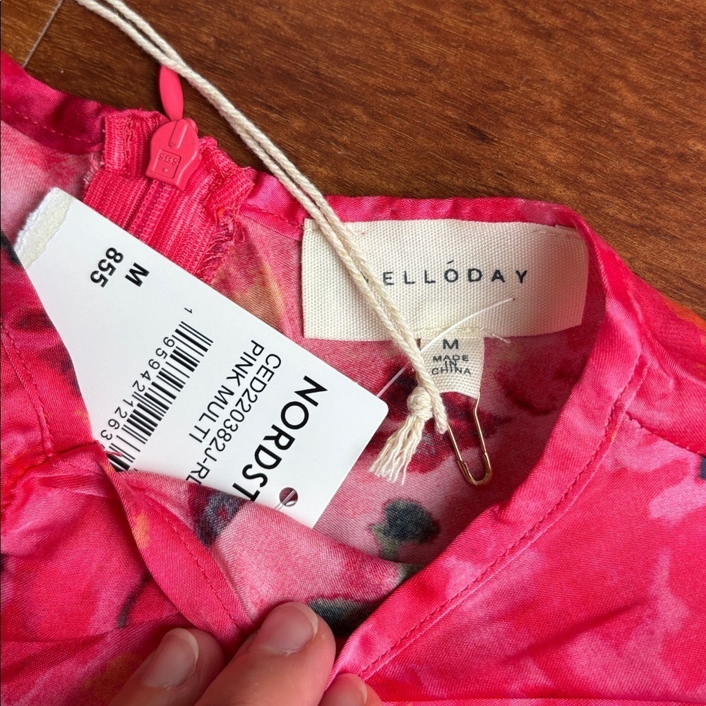 NWT floral handkerchief dress - Picture 9 of 15